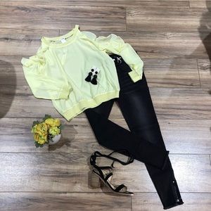 Silky Cold shoulder Top